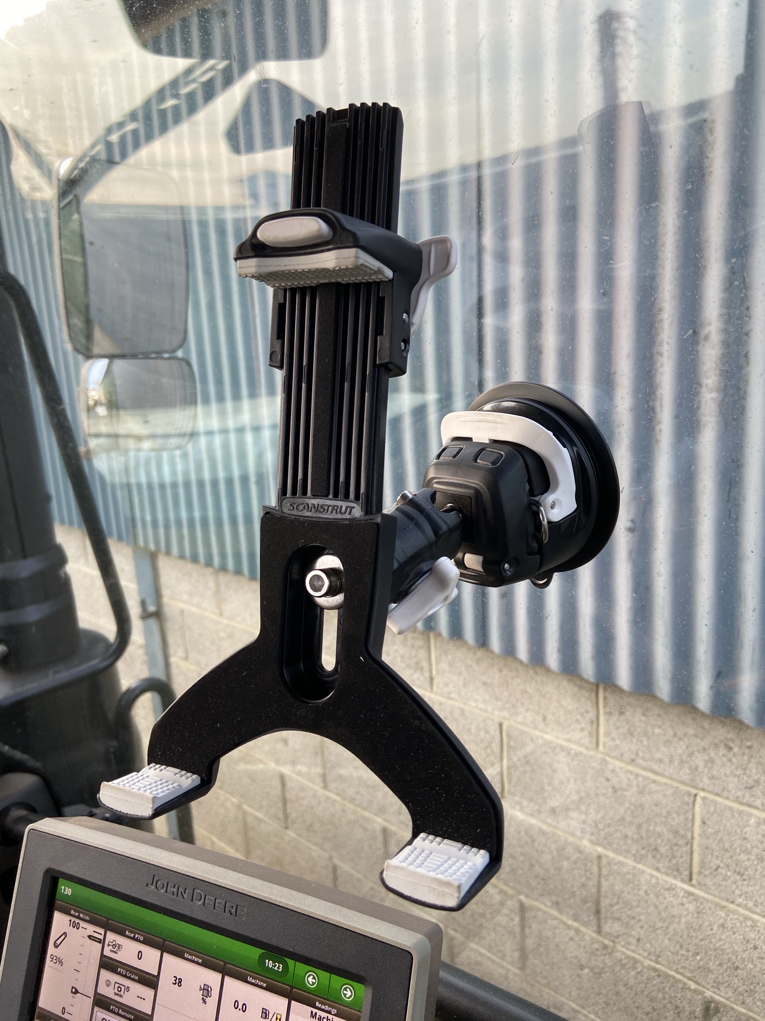iPhone and iPad Clamp & Bracket - Scanstrut Rokk Mini - Image 9