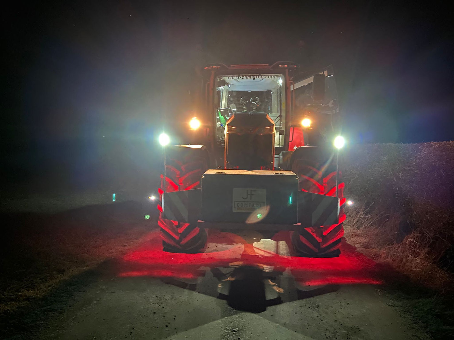 Compact Front Box with Safety Wings - Image 4